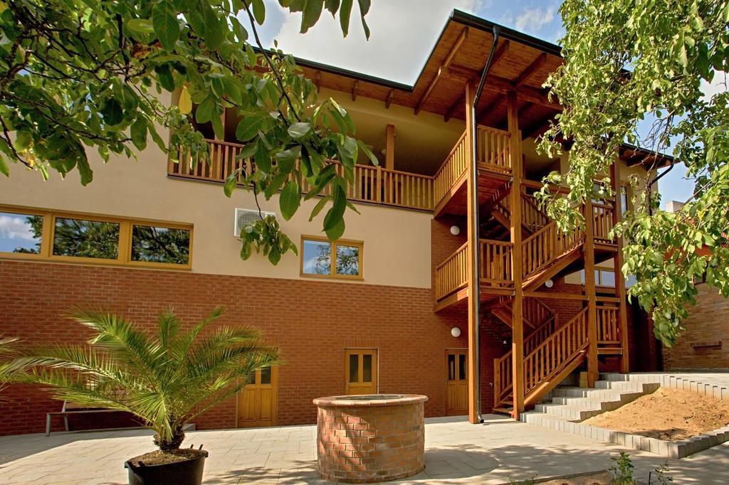 Hotel Rokava à Rohatec Extérieur photo